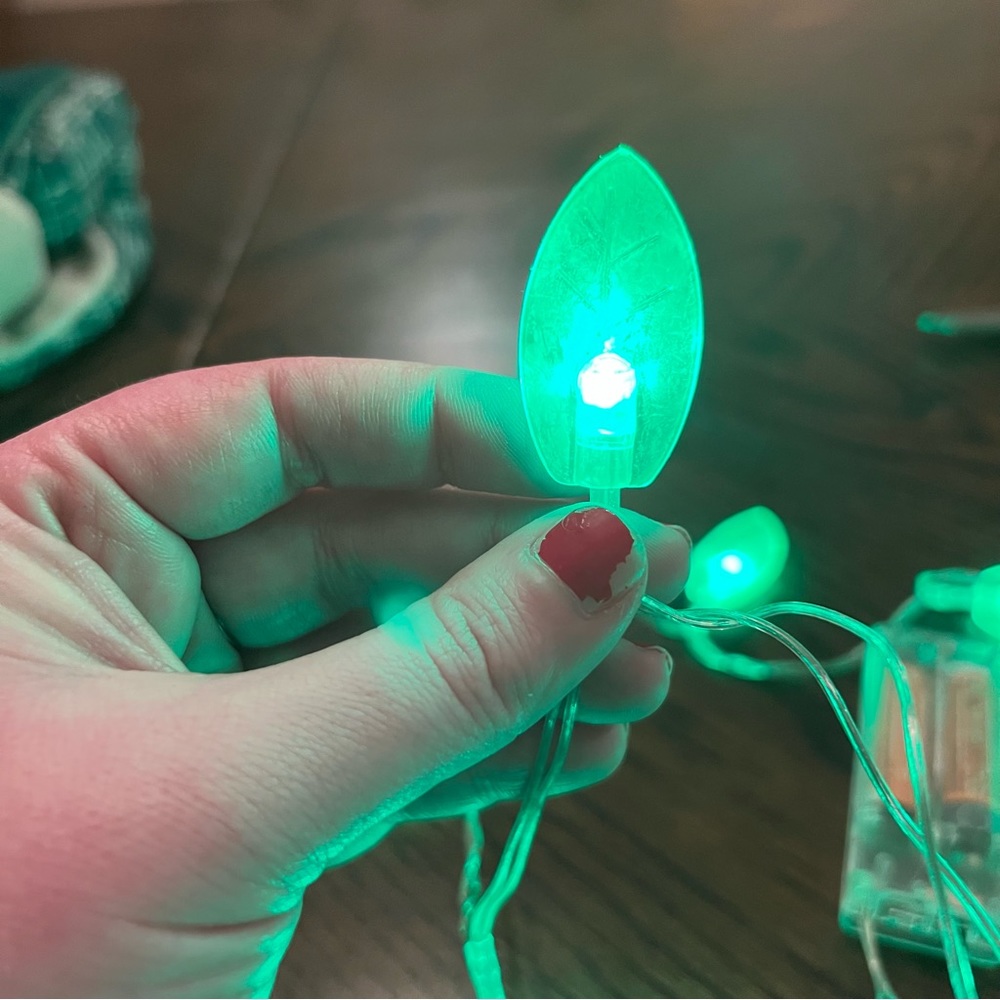 Leaf String Lights - Picture 6 of 9